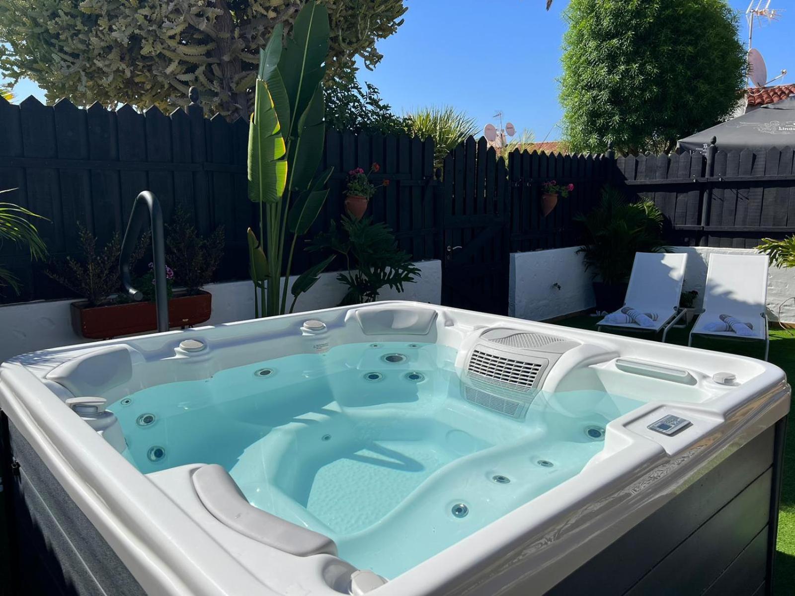 Oasis Beach Holiday Home With Jacuzzi Playa del Ingles  Exterior photo